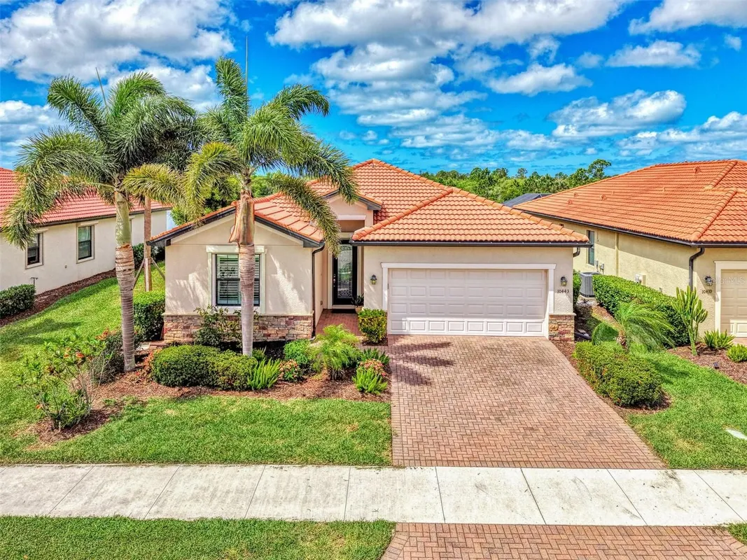 Property Slideshow image 1 of 99 | 10443 medjool dr, Venice, FL, 34293
