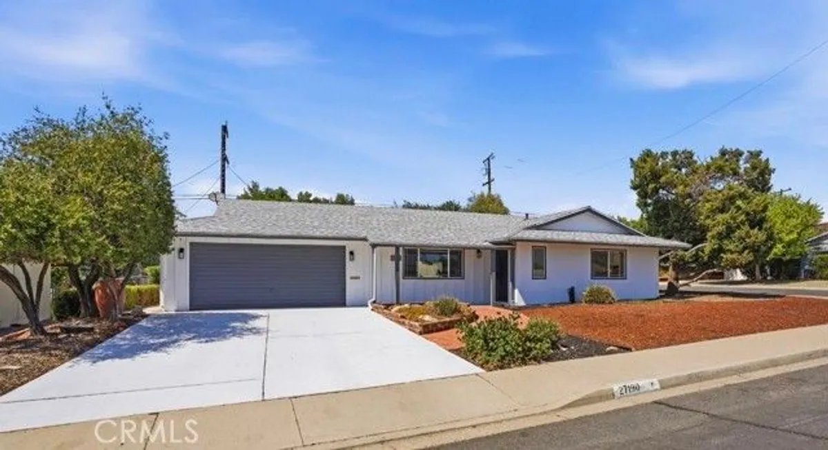 Property Slideshow image 1 of 32 | 27190 pinehurst rd, Menifee, CA, 92586