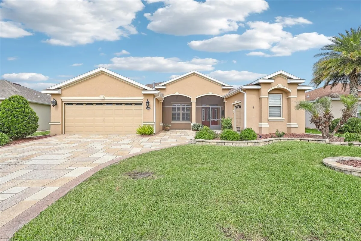 Property Slideshow image 1 of 43 | 3522 arlington ridge blvd, Leesburg, FL, 34748