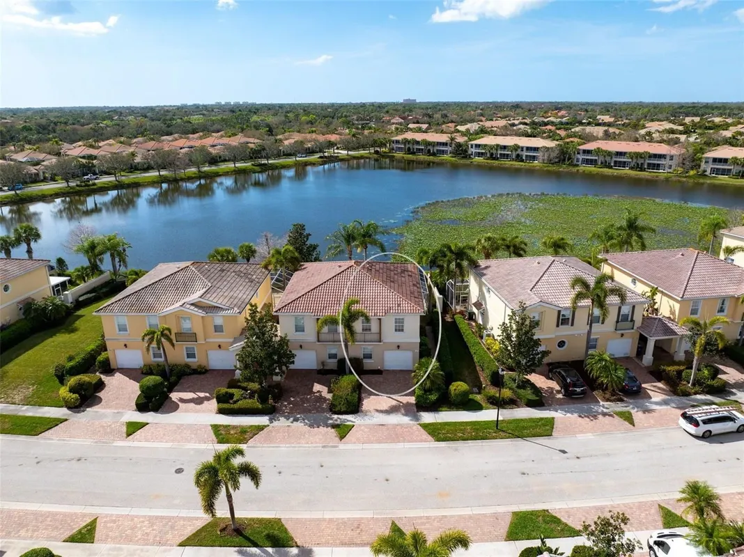 Property Slideshow image 1 of 63 | 1418 burgos dr, Sarasota, FL, 34238