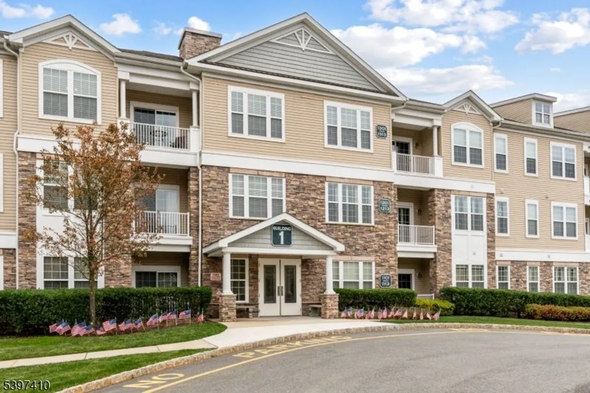 Property Slideshow image 1 of 26 | 1213 hale dr, Rockaway Twp., NJ, 07866