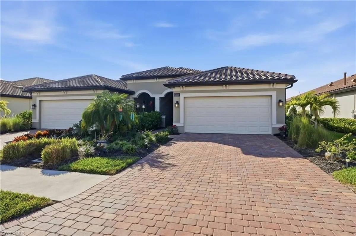 Property Slideshow image 1 of 47 | 17420 corsini dr, Fort Myers, FL, 33913