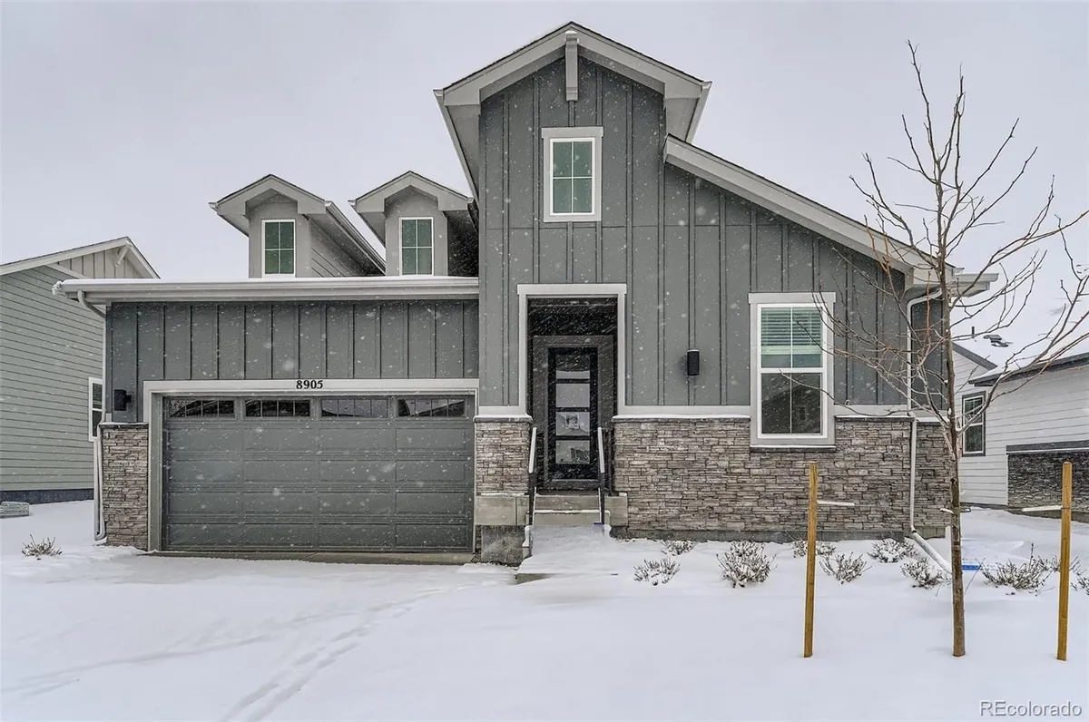 Property Slideshow image 1 of 25 | 8905 s riviera way, Aurora, CO, 80016