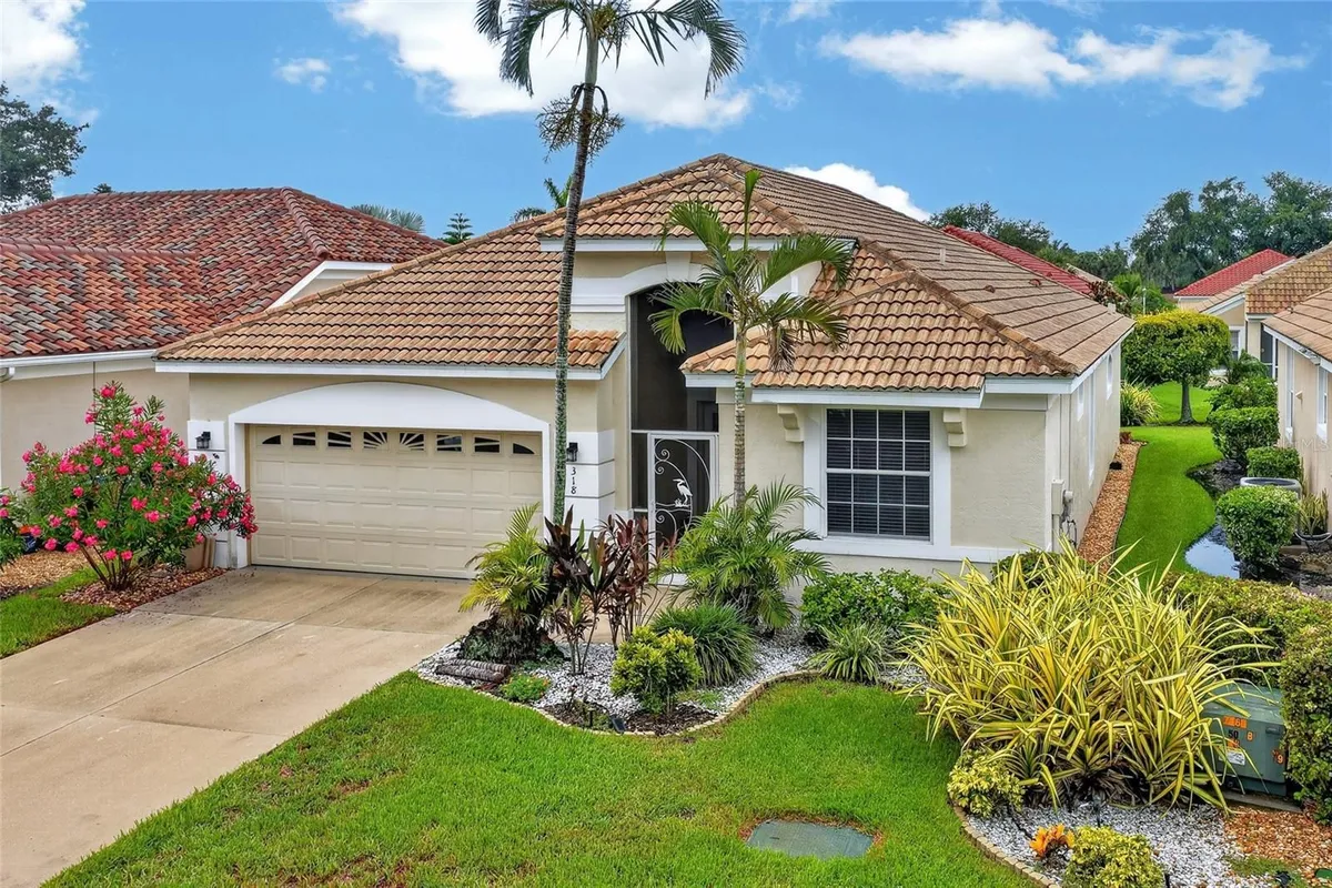 Property Slideshow image 1 of 38 | 318 langholm dr, Venice, FL, 34293