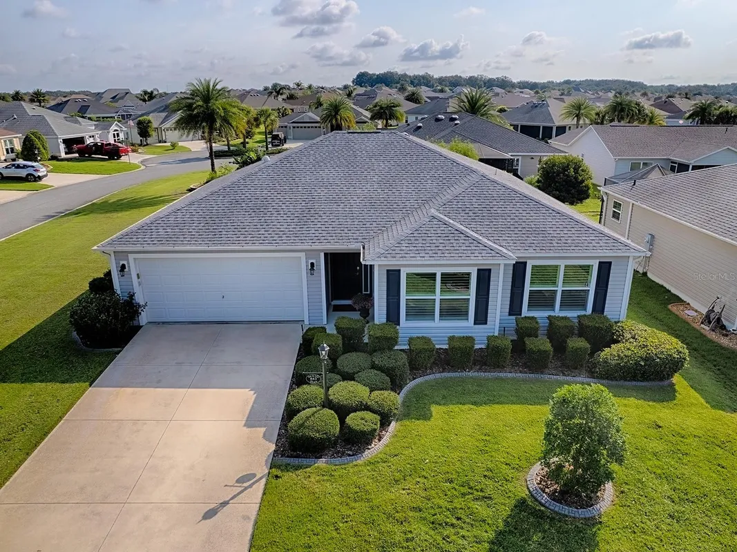 Property Slideshow image 1 of 26 | 843 clifford ct, The Villages, FL, 32163