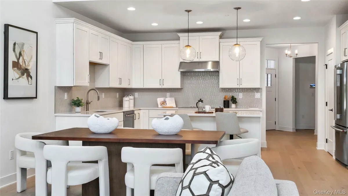 Property Slideshow image 1 of 34 | 2086 summit loop 78, Carmel, NY, 10512