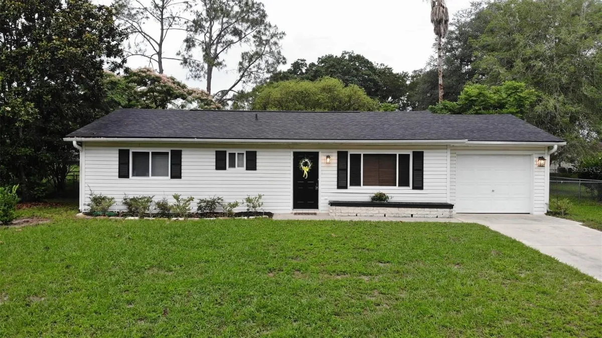 Property Slideshow image 1 of 31 | 10740 sw 62nd avenue rd, Ocala, FL, 34476