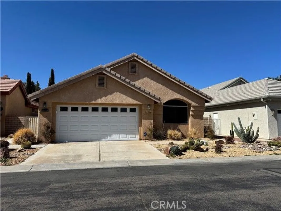 Property Slideshow image 1 of 28 | 11220 country club dr, Apple Valley, CA, 92308