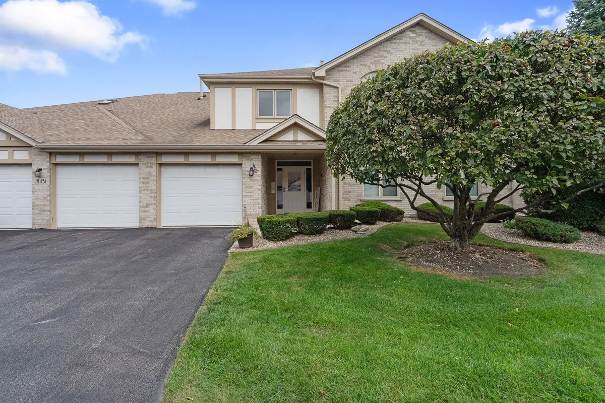 Property Slideshow image 1 of 33 | 18431 pine cone dr apt 1, Tinley Park, IL, 60477