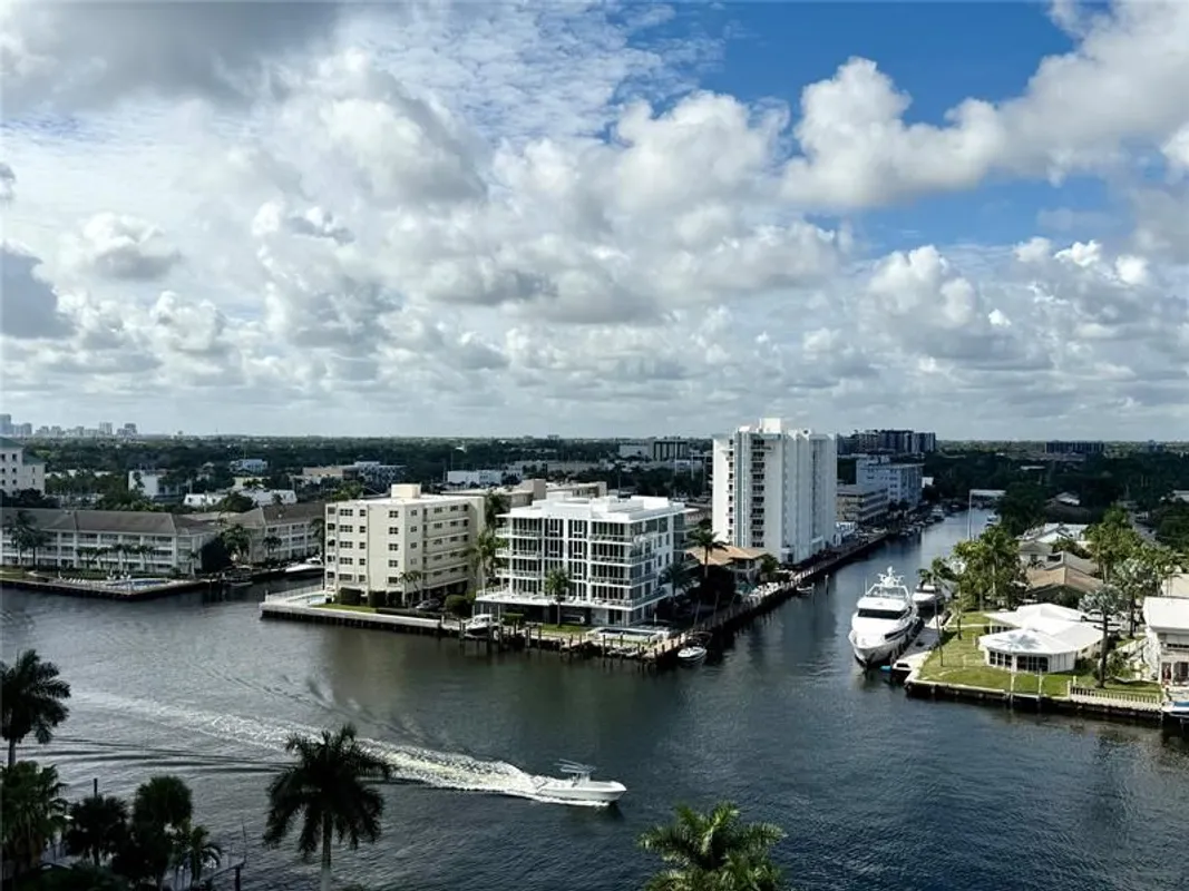 Property Slideshow image 1 of 23 | 3233 ne 34th st 1120, Fort Lauderdale, FL, 33308