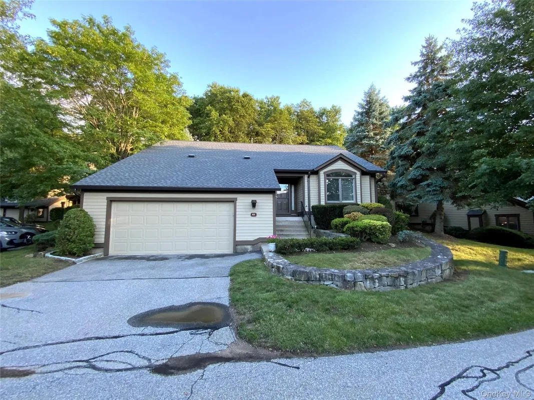Property Slideshow image 1 of 4 | 813 heritage hls, Somers, NY, 10589
