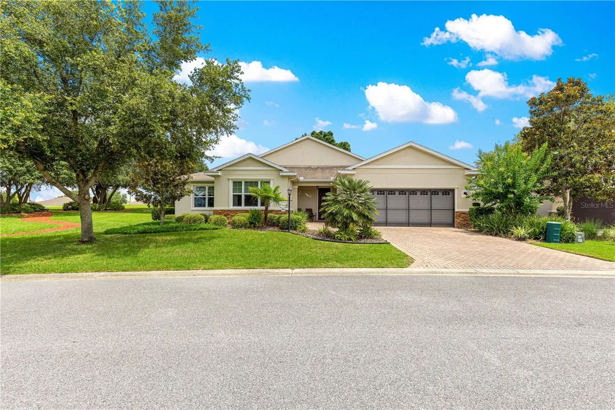 Property Slideshow image 1 of 62 | 9925 sw 95th loop, Ocala, FL, 34481