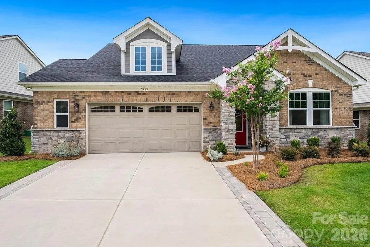 Property Slideshow image 1 of 36 | 9427 liberty hill dr, Charlotte, NC, 28227