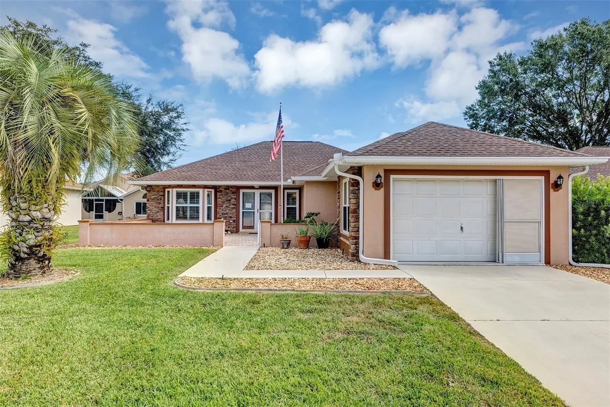 Property Slideshow image 1 of 32 | 11447 sw 69th cir, Ocala, FL, 34476