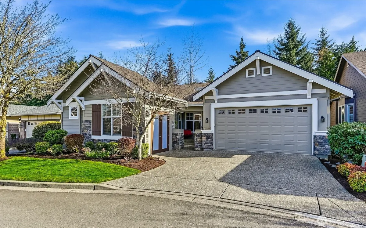 Property Slideshow image 1 of 35 | 23729 ne 116th pl, Redmond, WA, 98053