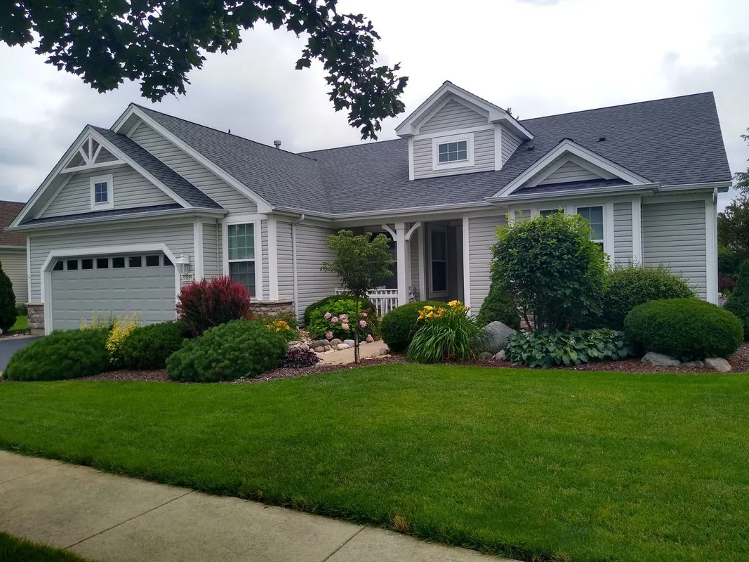 Property Slideshow image 1 of 30 | 13189 w essex ln, Huntley, IL, 60142