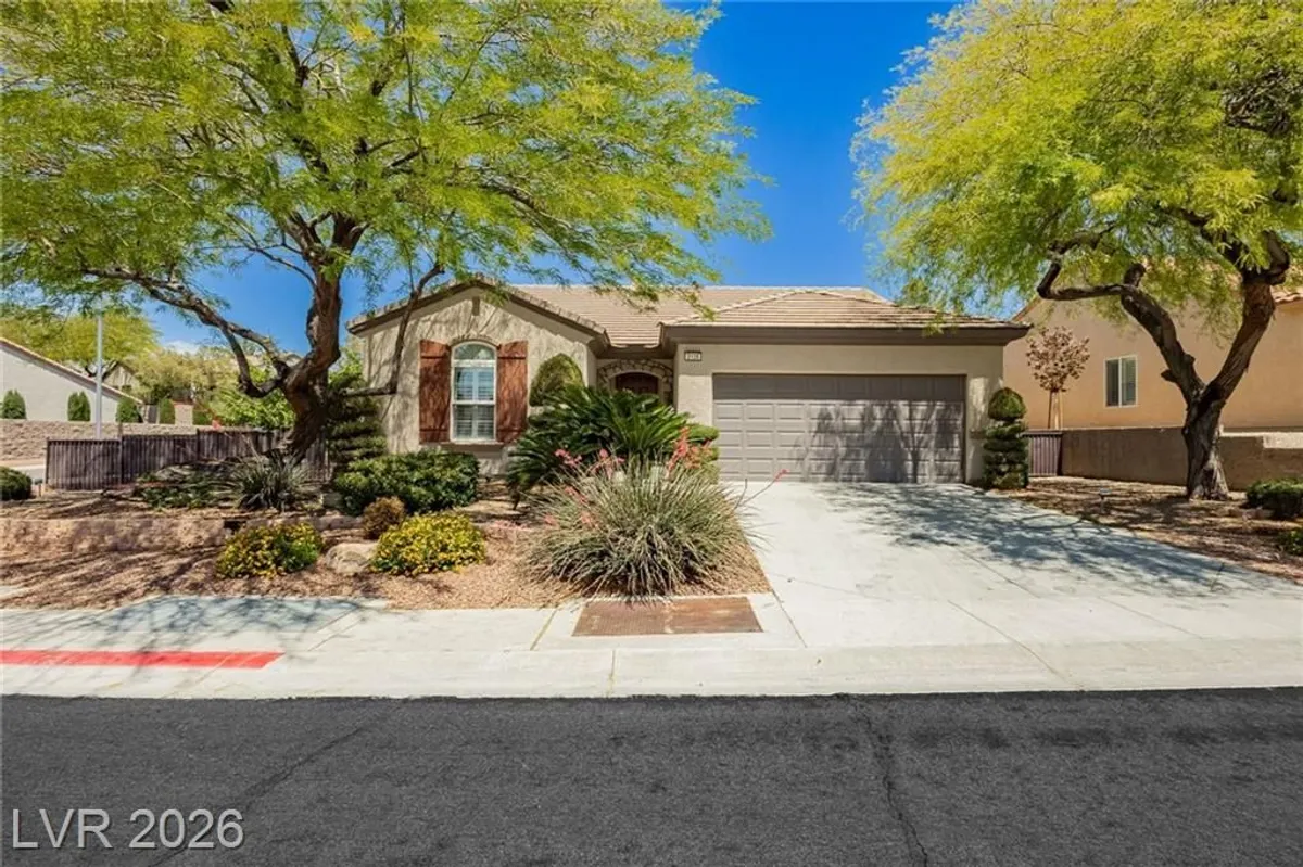 Property Slideshow image 1 of 33 | 2126 alyssa jade dr, Henderson, NV, 89052