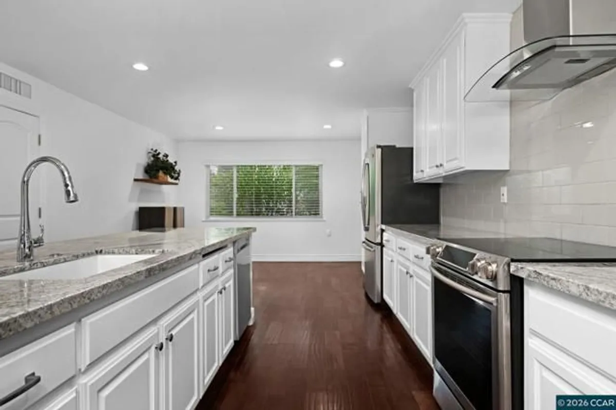 Property Slideshow image 1 of 42 | 2308 pine knoll dr unit 2, Walnut Creek, CA, 94595