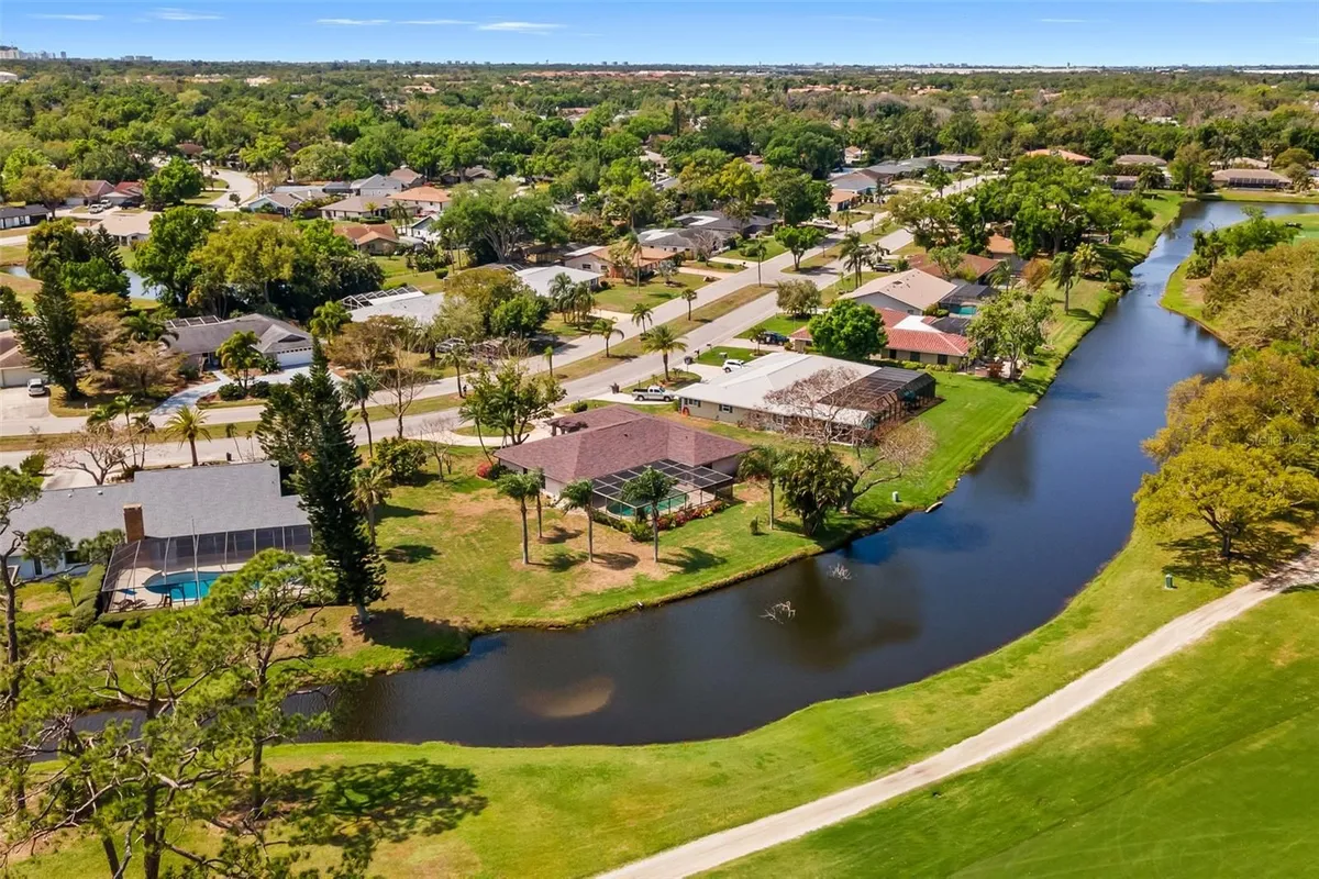 Property Slideshow image 1 of 84 | 5109 palm aire dr, Sarasota, FL, 34243