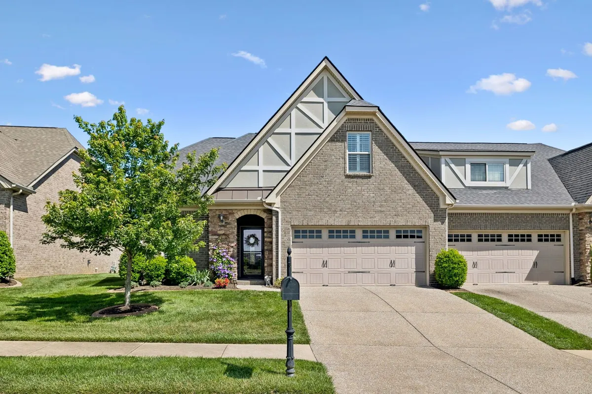 Property Slideshow image 1 of 30 | 860 meadowcrest way, Lebanon, TN, 37090