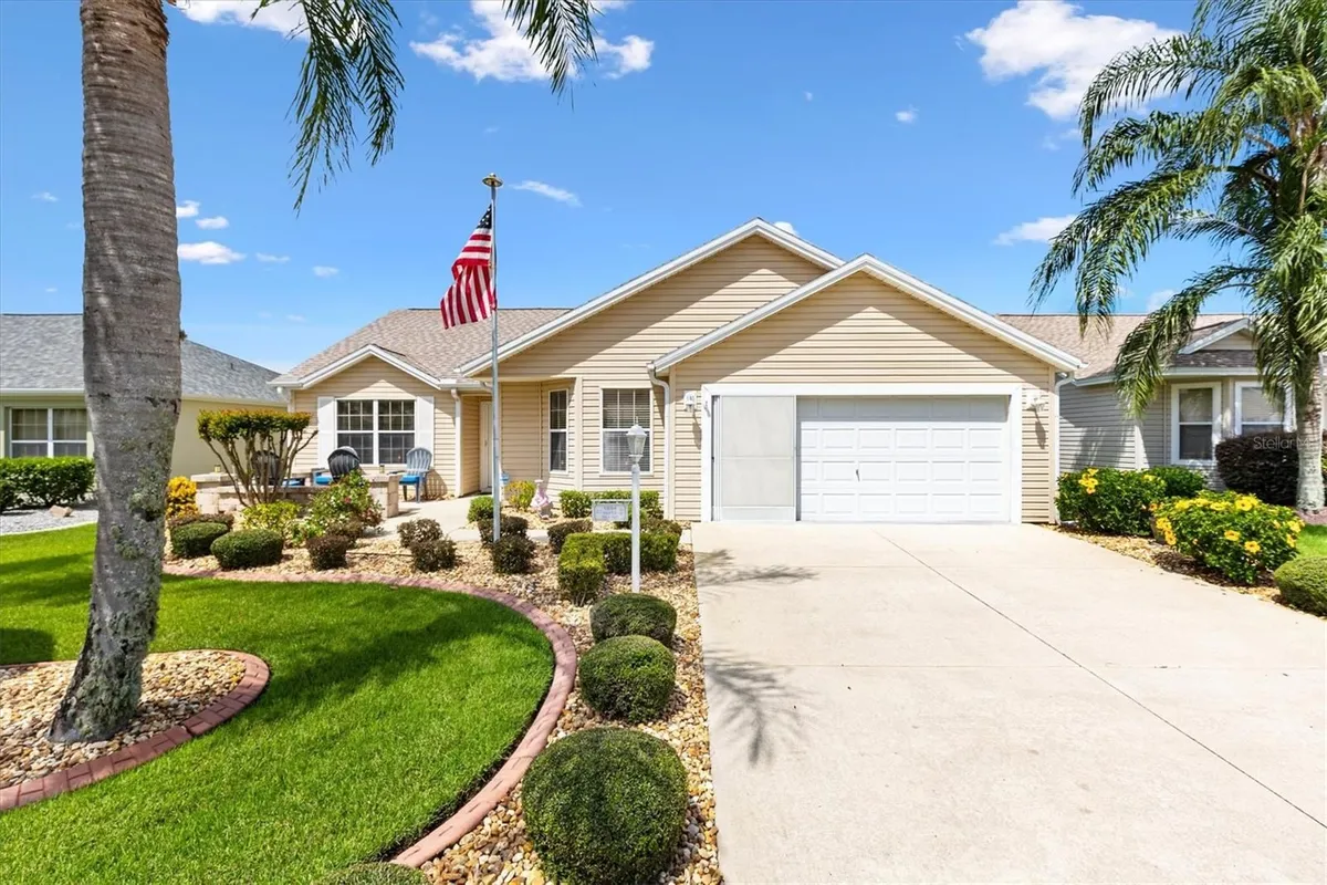 Property Slideshow image 1 of 43 | 1884 poppy cir, The Villages, FL, 32162