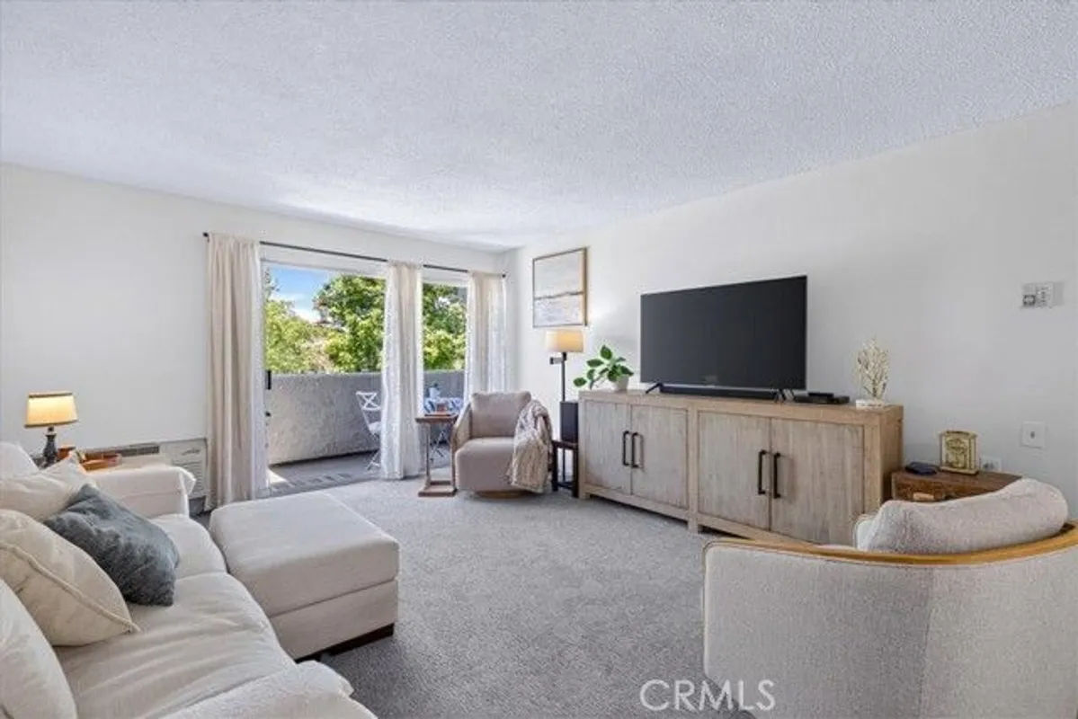 Property Slideshow image 1 of 34 | 2257 via puerta p, Laguna Woods, CA, 92637