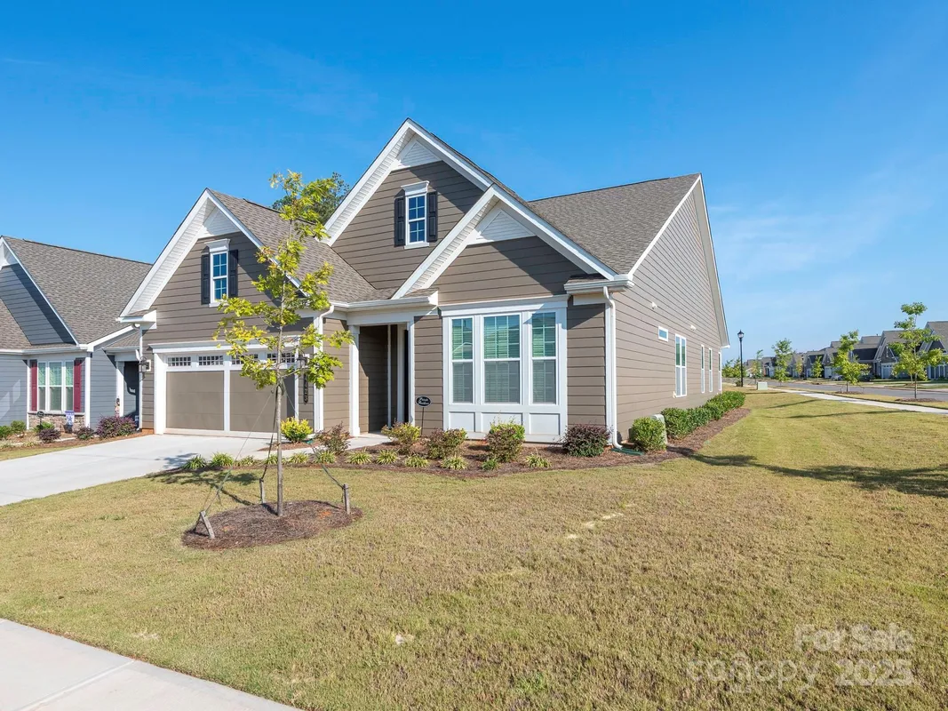 Property Slideshow image 1 of 35 | 4423 moxie way, Charlotte, NC, 28215