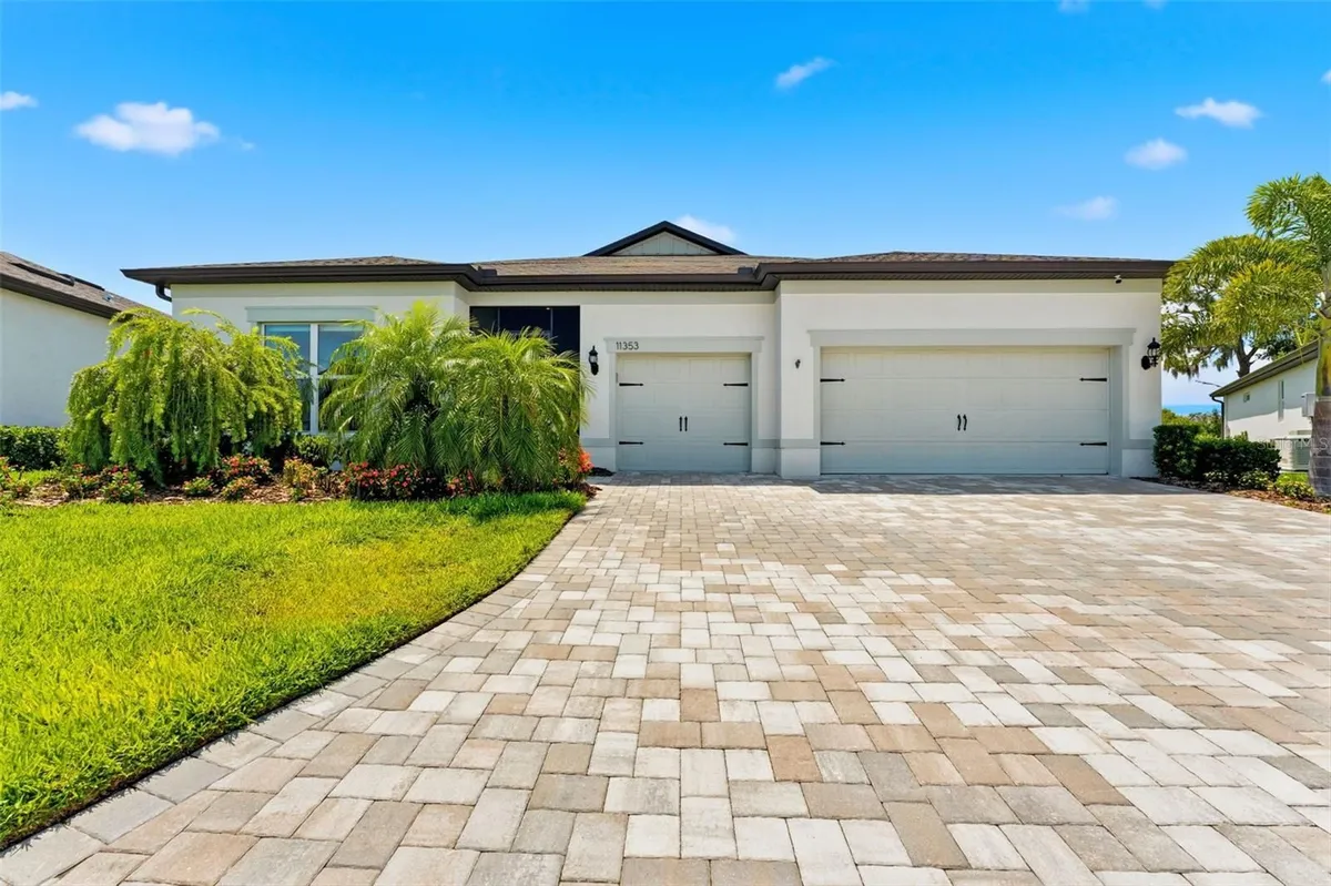 Property Slideshow image 1 of 67 | 11353 outrigger pl, Parrish, FL, 34219