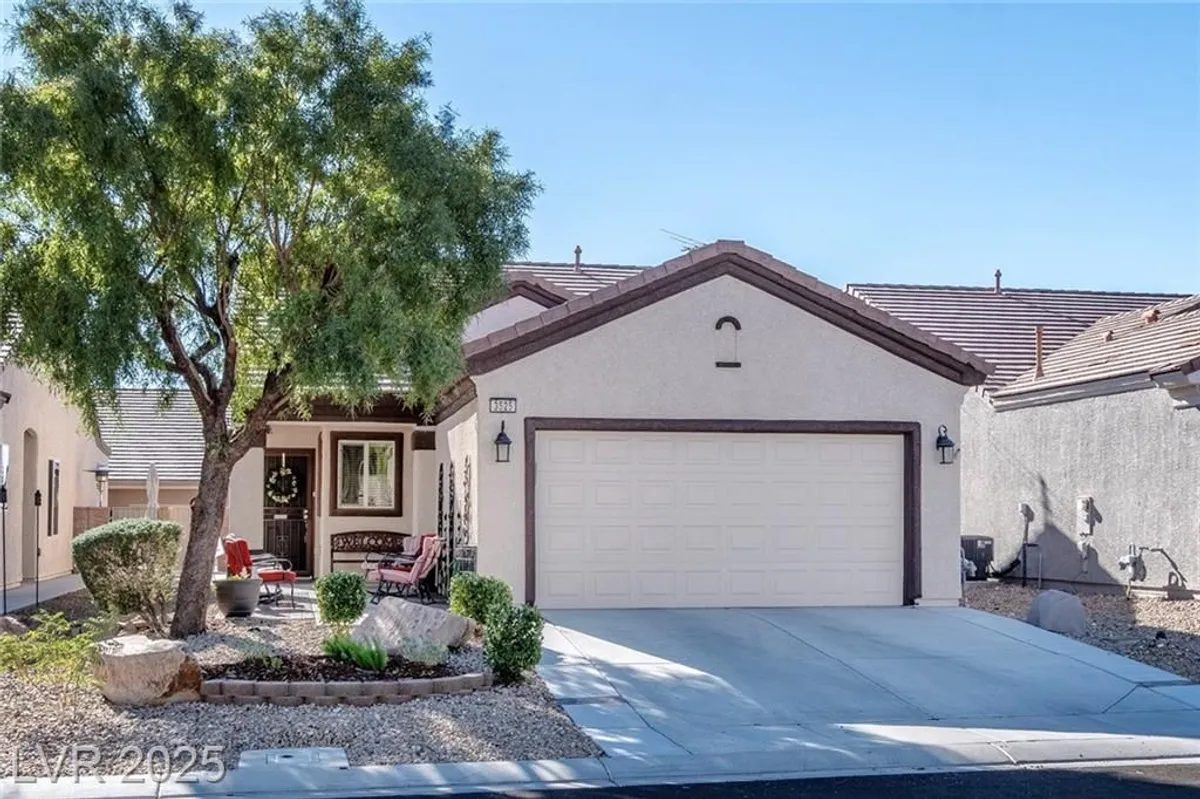 Property Slideshow image 1 of 19 | 3525 herring gull ln, North Las Vegas, NV, 89084