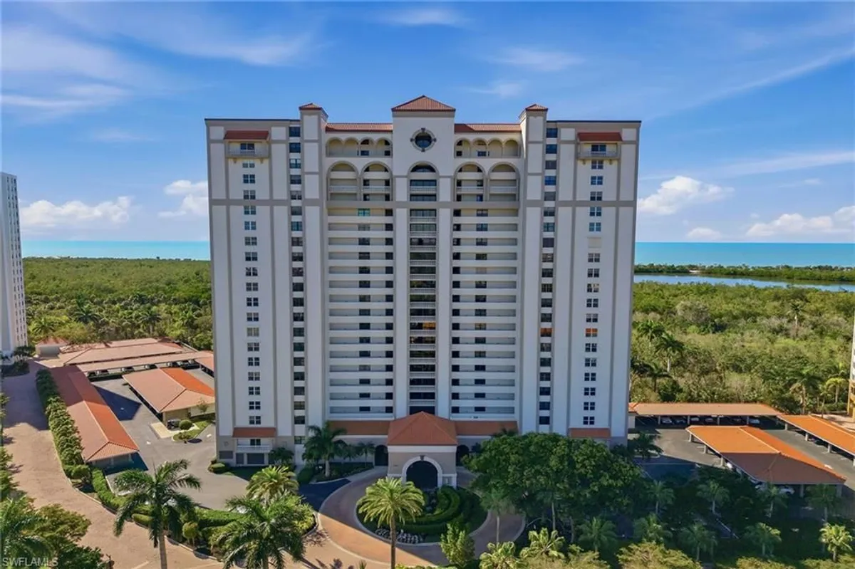 Property Slideshow image 1 of 50 | 6585 nicholas blvd 2, Naples, FL, 34108