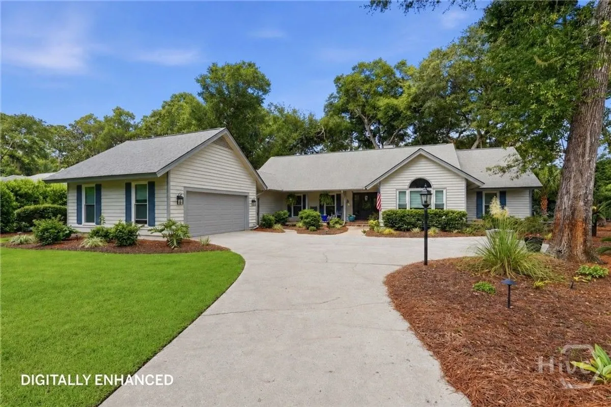 Property Slideshow image 1 of 43 | 6 sweetgum xing, Savannah, GA, 31411