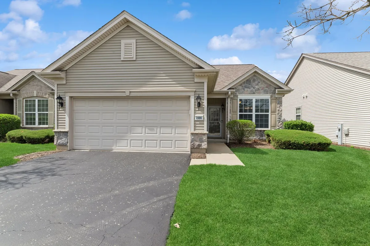 Property Slideshow image 1 of 30 | 2486 harvest vly, Elgin, IL, 60124