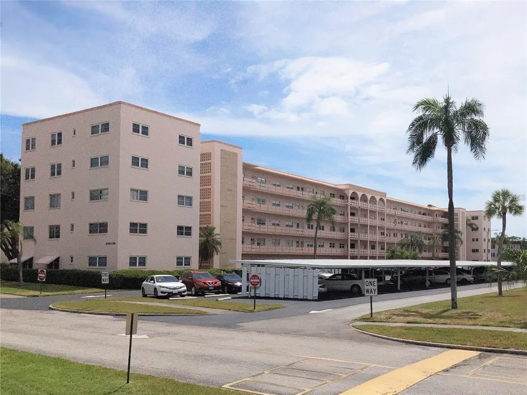 Property Slideshow image 1 of 59 | 5623 80th st n unit 314, St Petersburg, FL, 33709