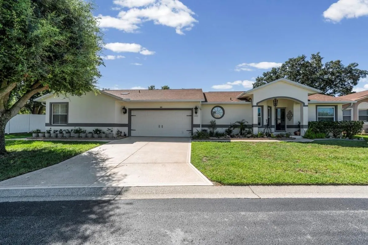 Property Slideshow image 1 of 36 | 6323 silver lakes dr, Lakeland, FL, 33810