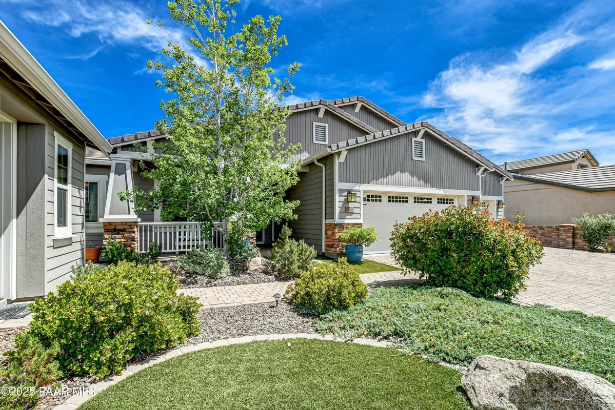 Property Slideshow image 1 of 47 | 468 casa de campo dr, Prescott, AZ, 86301