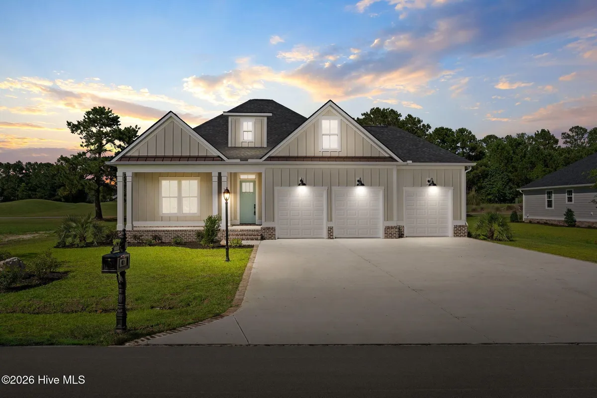 Property Slideshow image 1 of 77 | 144 s middleton dr, Calabash, NC, 28467