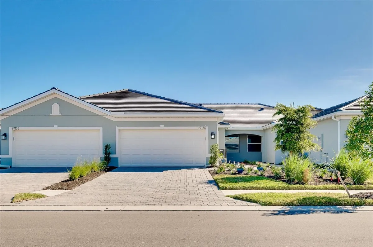 Property Slideshow image 1 of 73 | 27136 capri shores cir, Englewood, FL, 34223