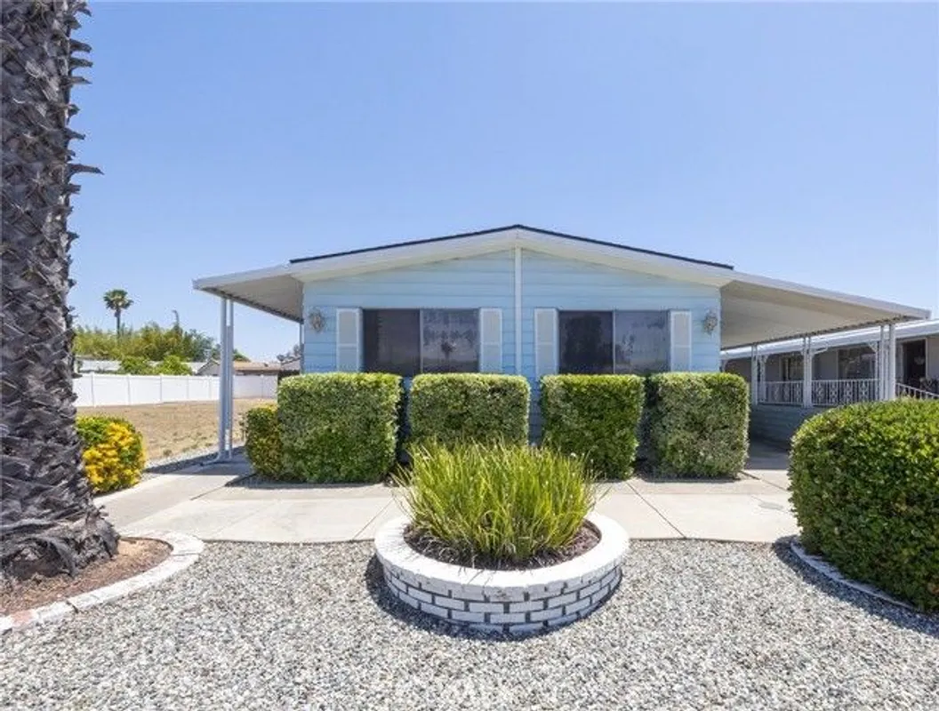Property Slideshow image 1 of 25 | 29071 calle del buho, Murrieta, CA, 92563