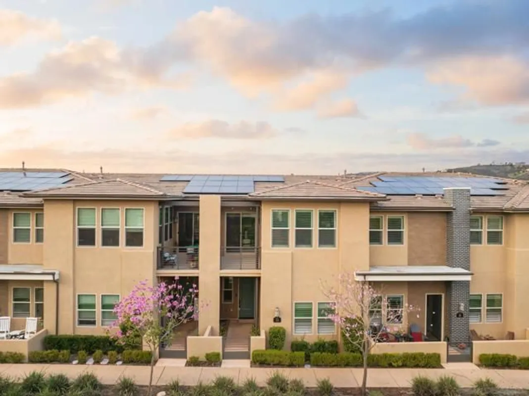 Property Slideshow image 1 of 38 | 16750 coyote bush dr unit 31, San Diego, CA, 92127