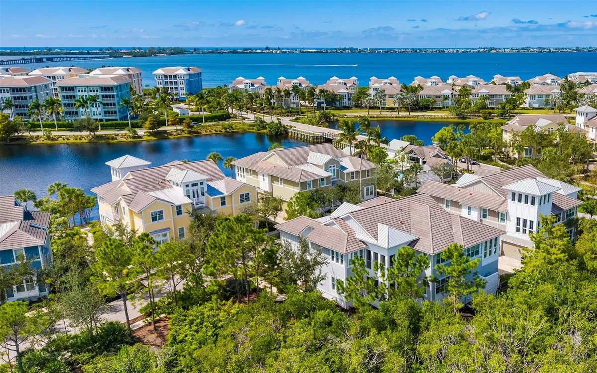 Property Slideshow image 1 of 46 | 339 sapphire lake dr unit 101, Bradenton, FL, 34209