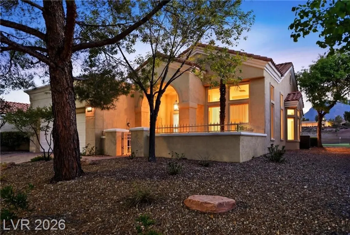 Property Slideshow image 1 of 64 | 2011 capestone st, Las Vegas, NV, 89134