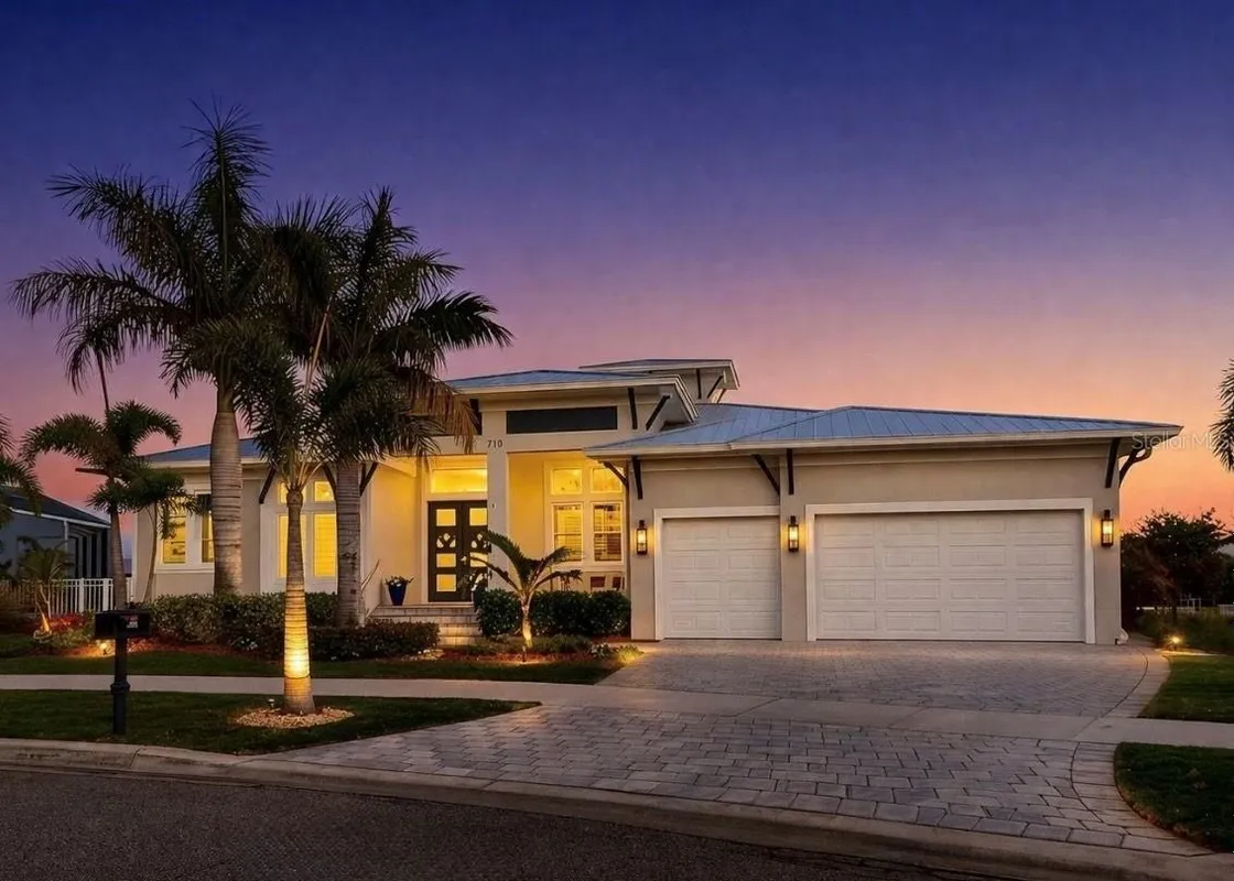 Property Slideshow image 1 of 70 | 716 pinckney dr, Apollo Beach, FL, 33572