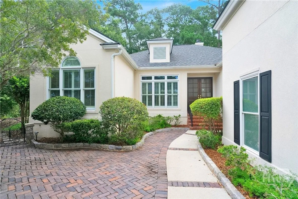 Property Slideshow image 1 of 36 | 9 broomsedge ln, Savannah, GA, 31411