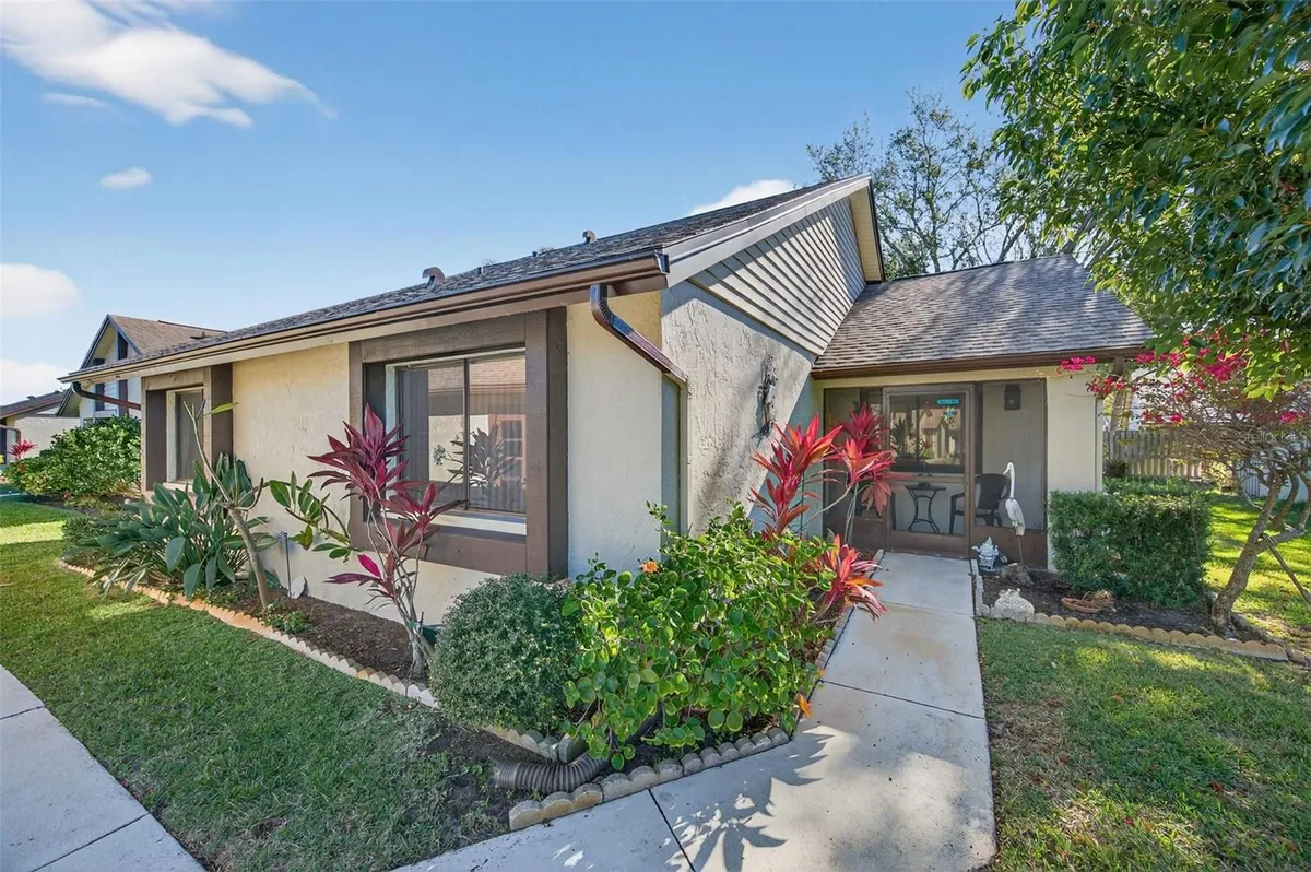 Property Slideshow image 1 of 37 | 2617 sycamore dr, Clearwater, FL, 33763