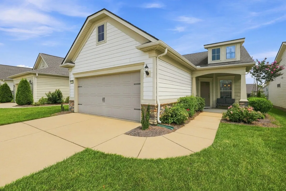 Property Slideshow image 1 of 35 | 1220 del webb blvd, Spring Hill, TN, 37174