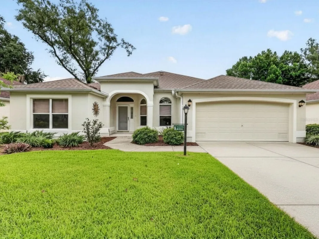 Property Slideshow image 1 of 36 | 17101 se 94th berrien ct, The Villages, FL, 32162