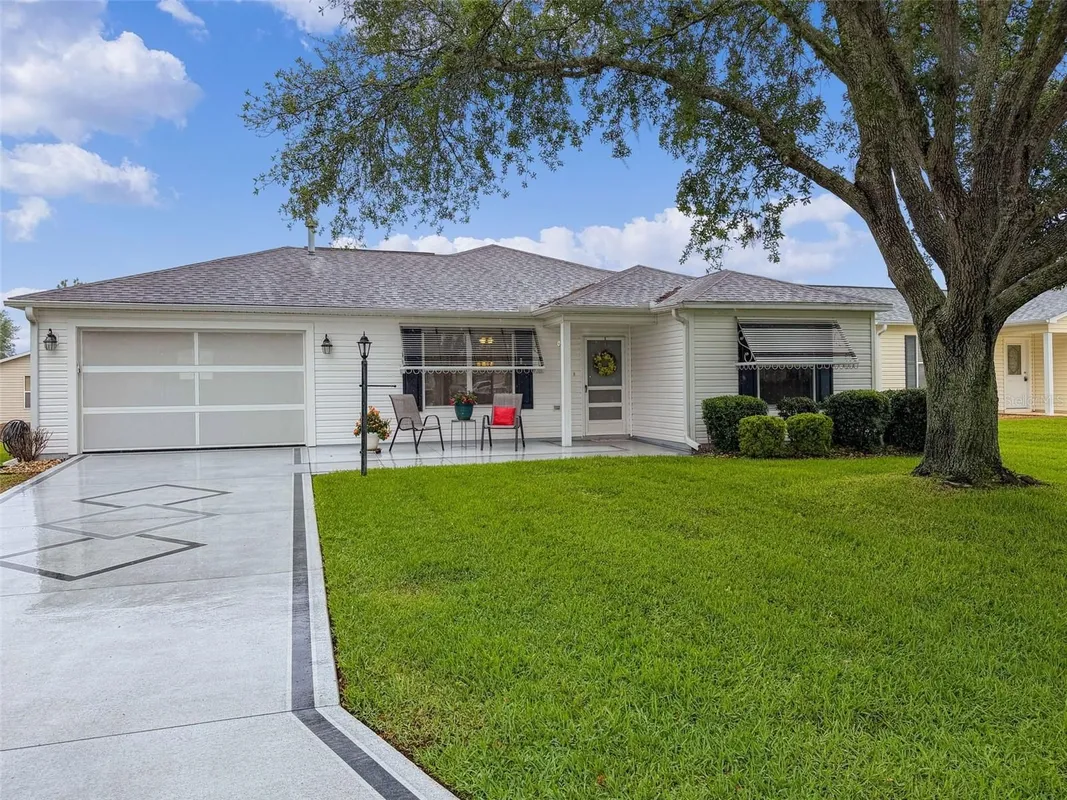 Property Slideshow image 1 of 27 | 8015 se 174th belhaven loop, The Villages, FL, 32162