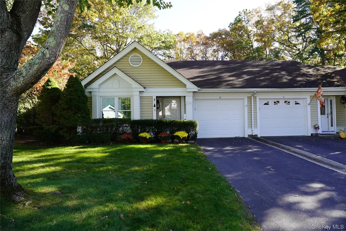 Property Slideshow image 1 of 15 | 12 baldwin ct, Ridge, NY, 11961