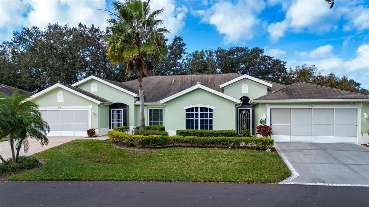 Property Slideshow image 1 of 74 | 902 staffordshire ln 6, Sun City Center, FL, 33573