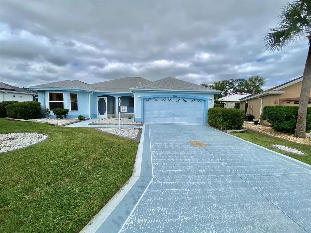 Property Slideshow image 1 of 25 | 1805 san luis ln, The Villages, FL, 32159